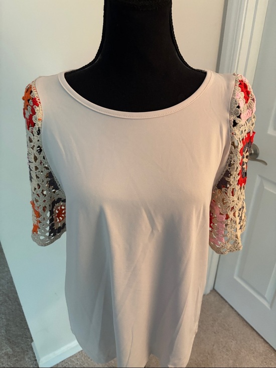 Tops - Relaxed Cream colored Women's Top with Multicolor Crochet Sleeves